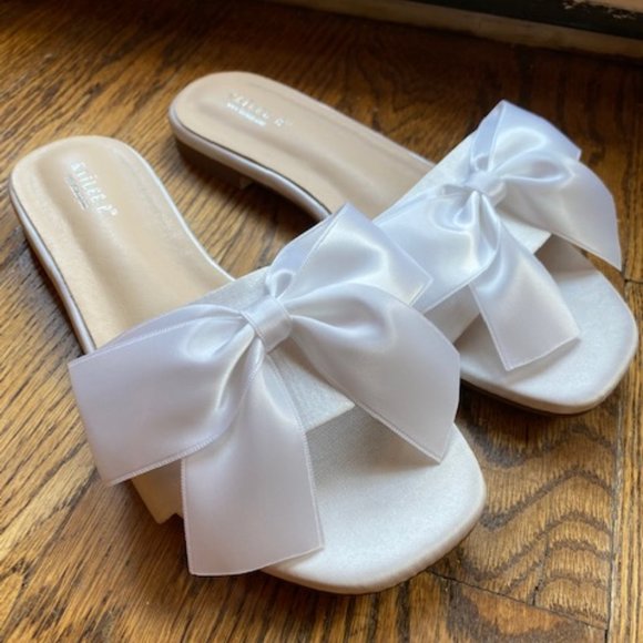 Kailee P Wedding Slippers NEVER WORN - Picture 1 of 5